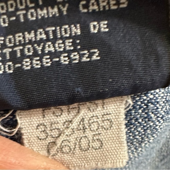 Vintage Y2K Tommy Hilfiger Flare Denim Jeans low rise iconic! 2005 junior pocket - Picture 9 of 9